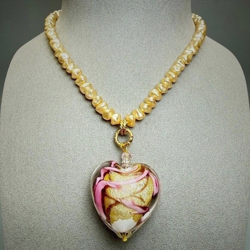 Large Art Glass Heart Pendant Faux Pearl Necklace 16" Adjustable Gold Tone Pink